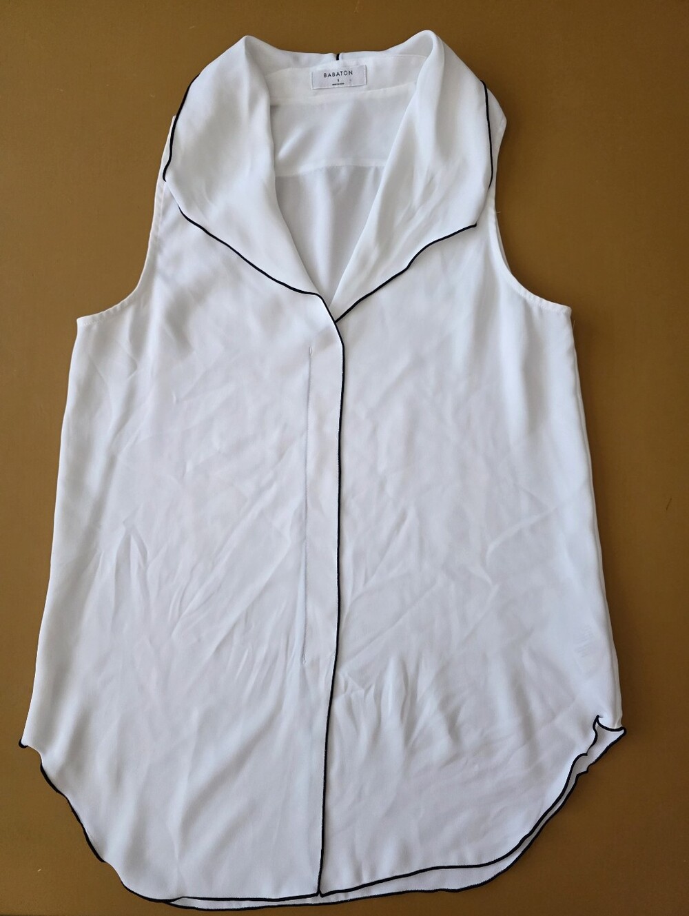 Babaton - Aritzia - Sleeveless Blouse - Size Small